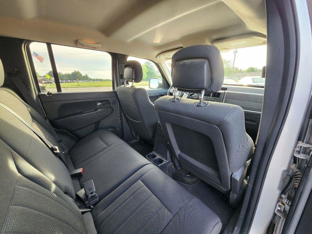 Used 2011 Jeep Liberty Sport AWD/4WD image 20