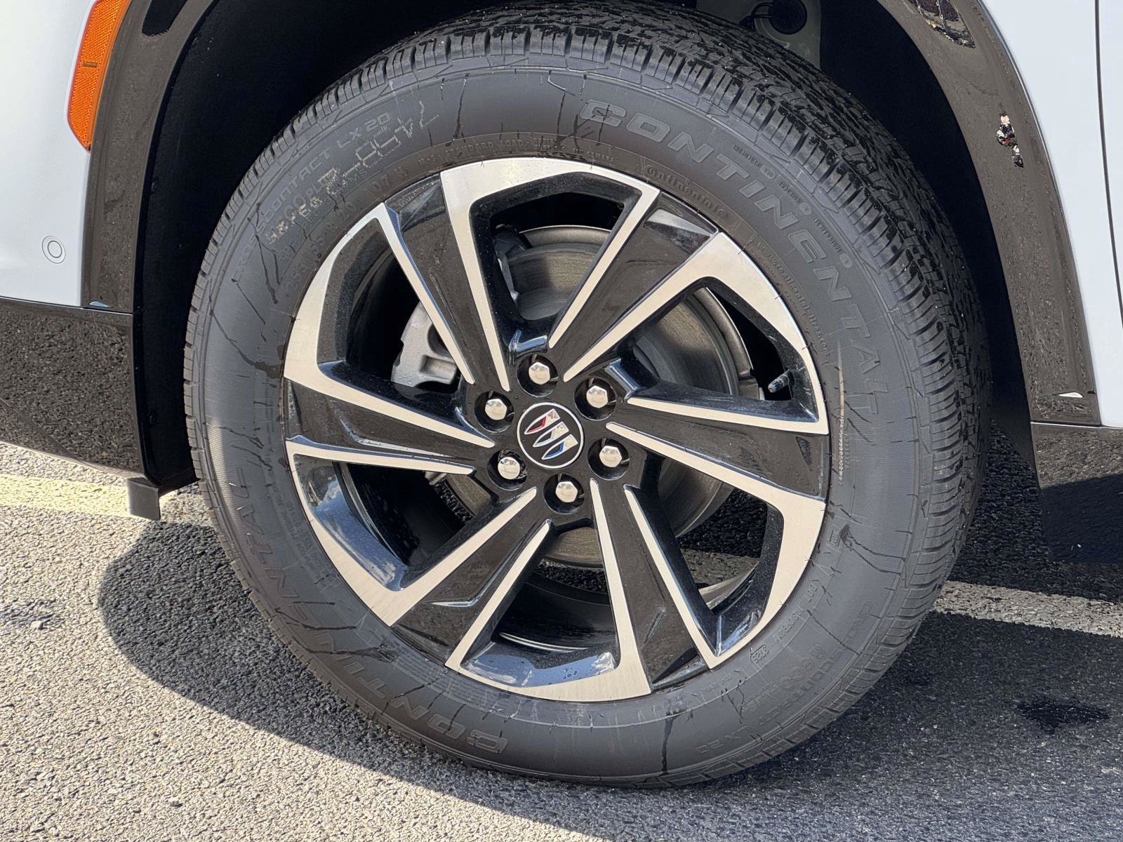 New 2026 Buick Enclave Sport Touring w/ Super Cruise Package AWD/4WD image 5