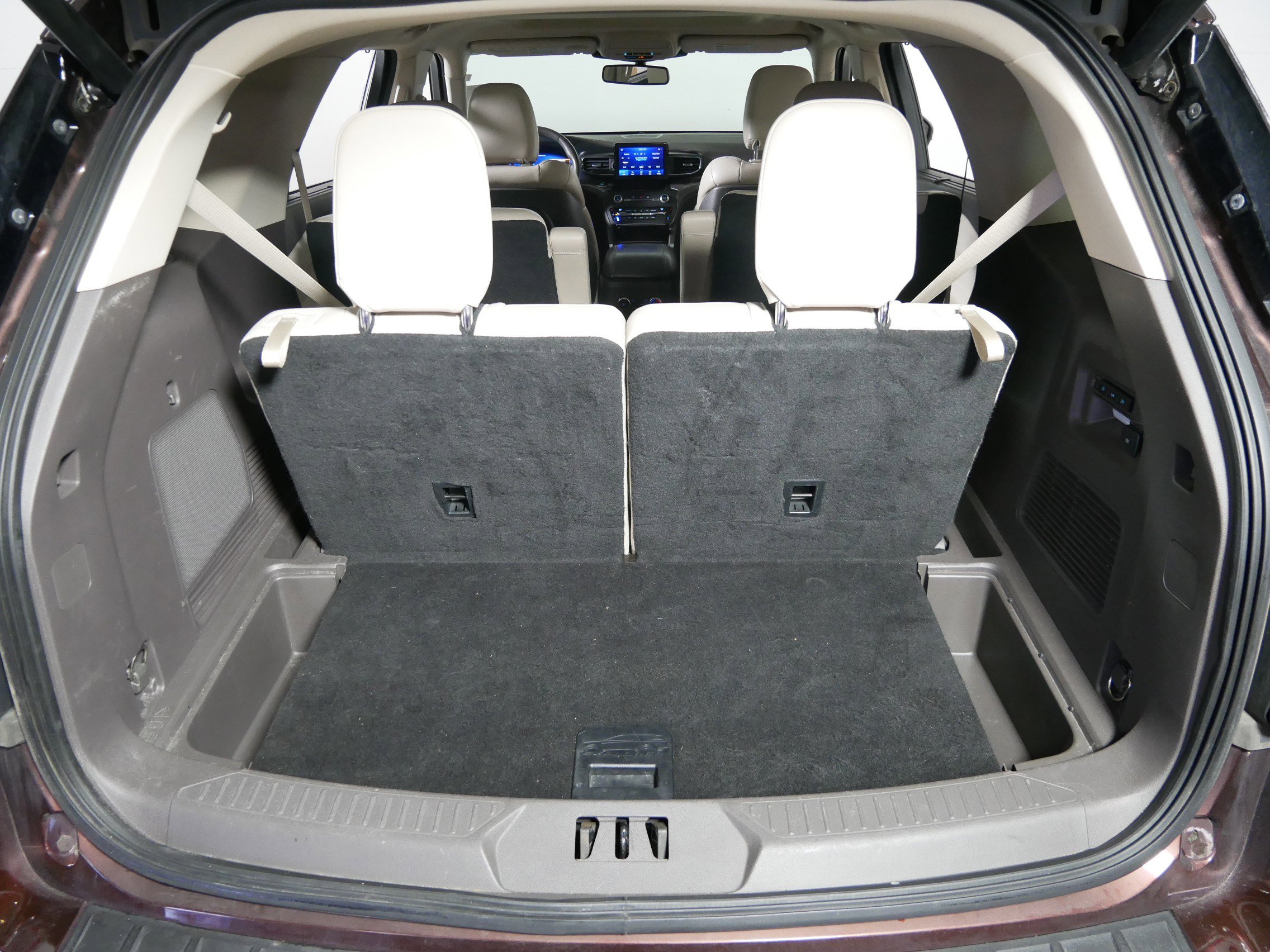 Used 2020 Ford Explorer Platinum AWD/4WD image 18