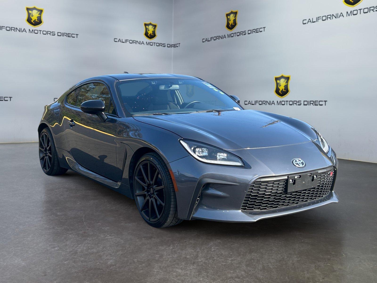 Used 2024 Toyota GR86 RWD image 3