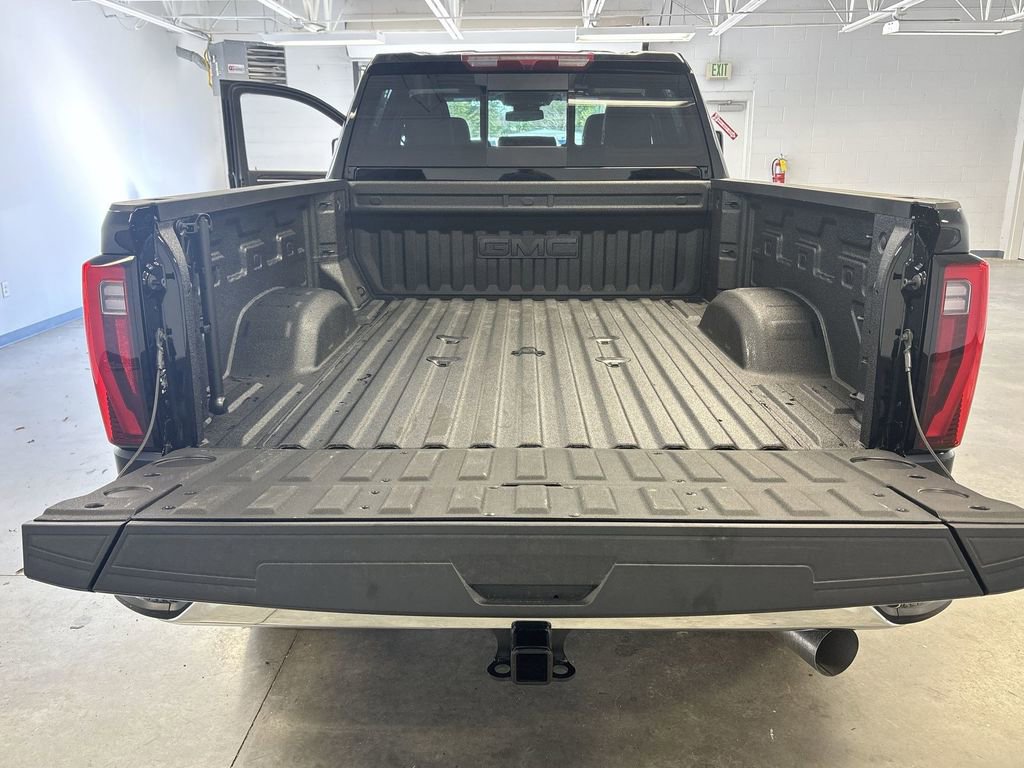 New 2025 GMC Sierra 2500 SLT w/ SLT Premium Package image 31