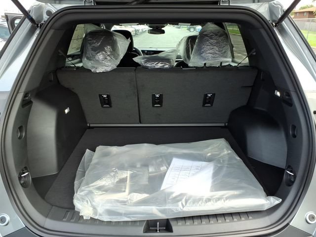 New 2027 Chevrolet Equinox LT w/ Midnight Edition FWD image 9