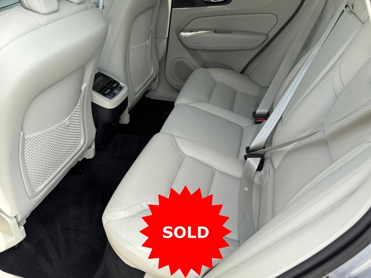 Certified 2023 Volvo XC60 B5 Ultimate w/ Climate Package AWD/4WD image 31