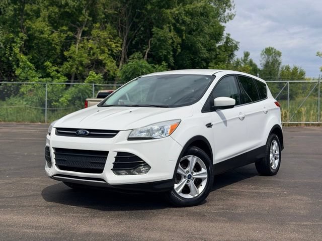 Used 2016 Ford Escape SE FWD image 2