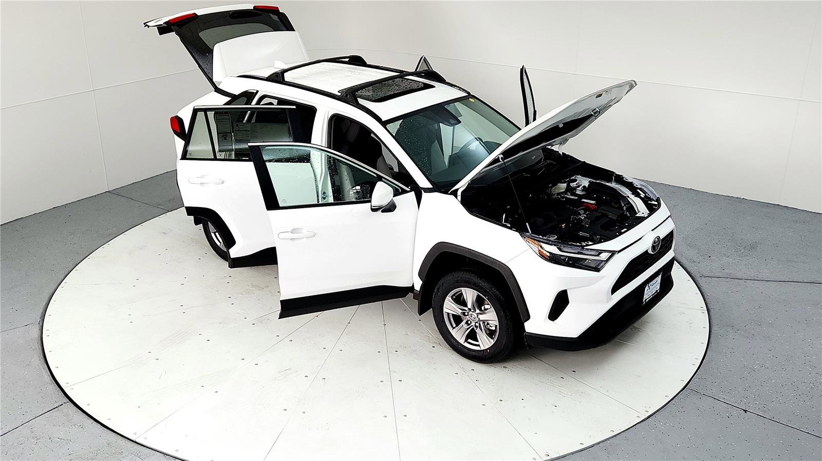 Certified 2023 Toyota RAV4 XLE w/ Convenience Package AWD/4WD image 17