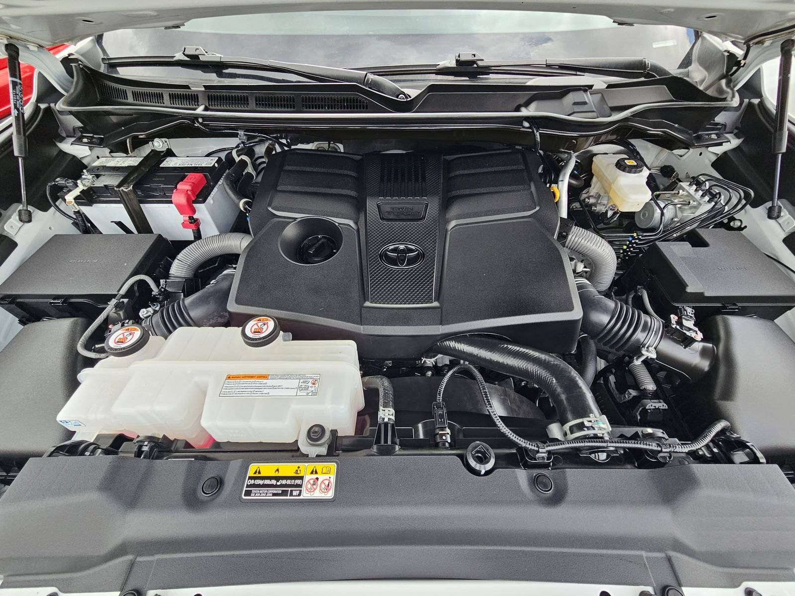 Used 2025 Toyota Tundra Limited w/ TRD Off-Road Package image 31