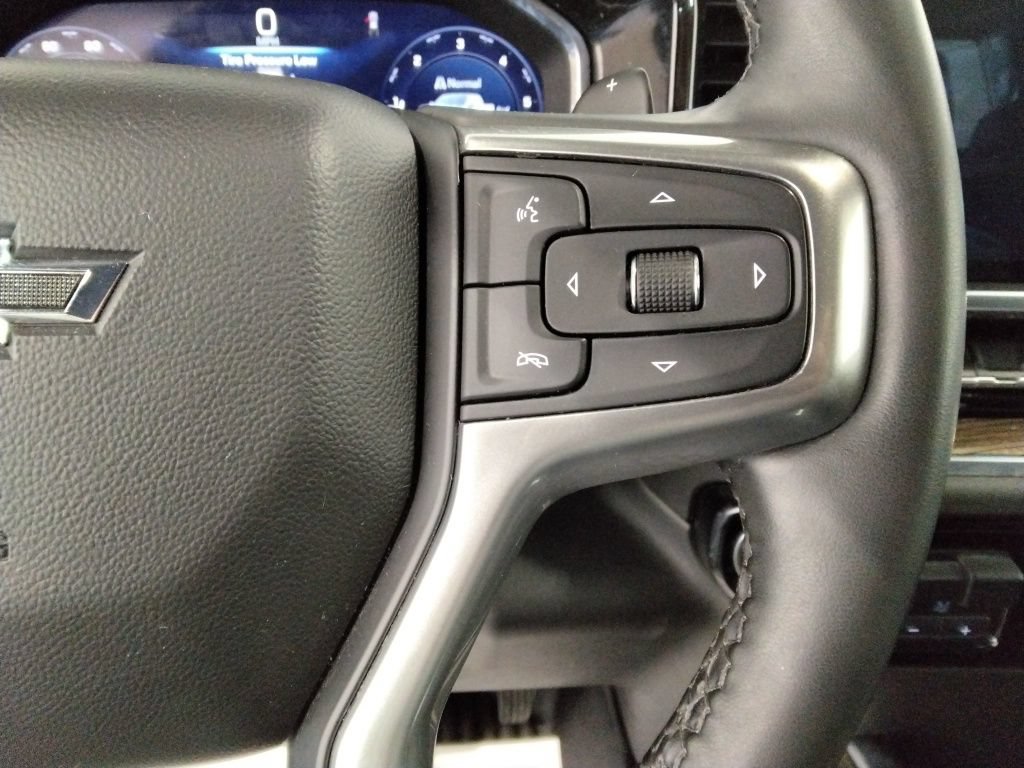 Used 2024 Chevrolet Silverado 1500 RST w/ Z71 Off-Road Package AWD/4WD image 13