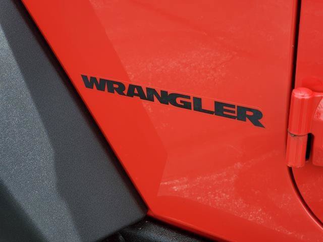 Used 2013 Jeep Wrangler Sahara AWD/4WD image 22