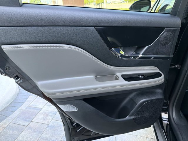 New 2026 Lincoln Corsair Premiere FWD image 14