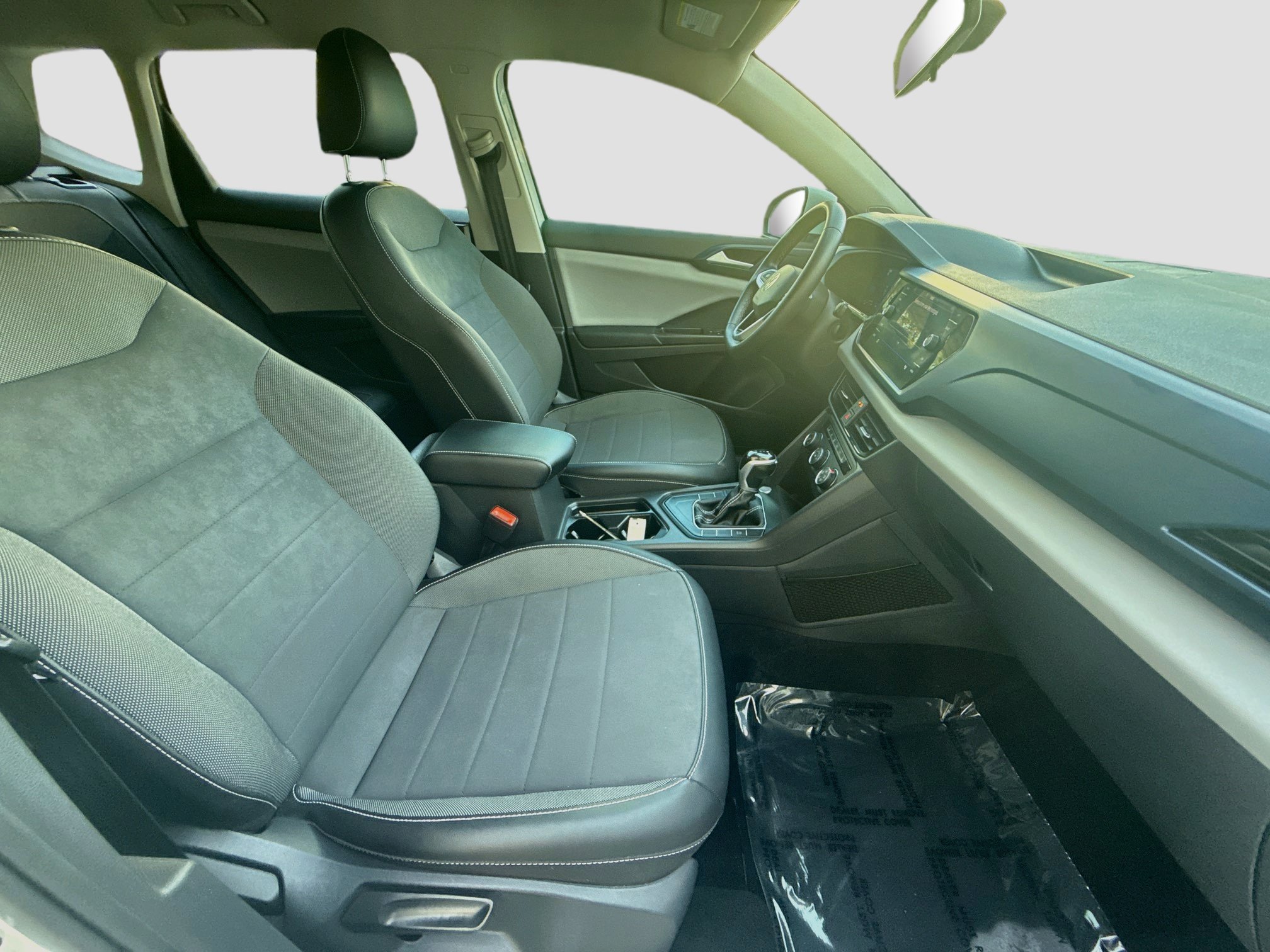 Certified 2022 Volkswagen Taos SE FWD image 31