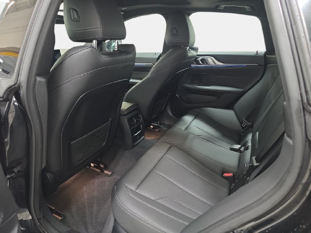 Certified 2024 BMW i4 eDrive40 w/ Premium Package RWD image 10