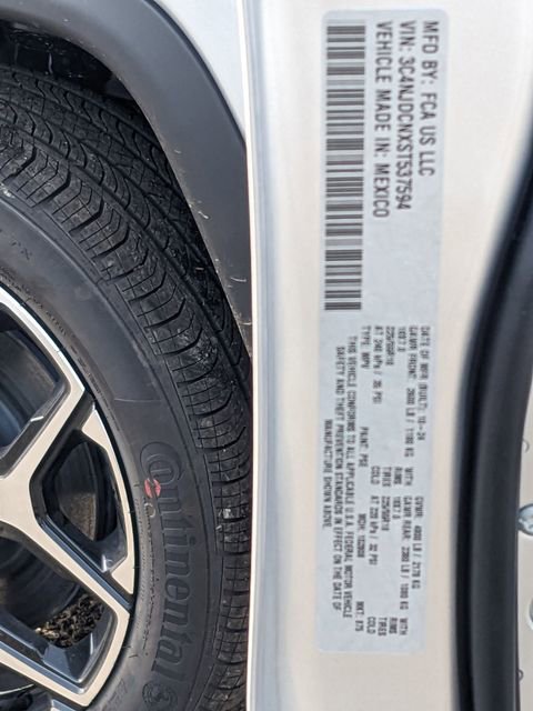 New 2025 Jeep Compass Limited w/ Sun & Sound Group image 26