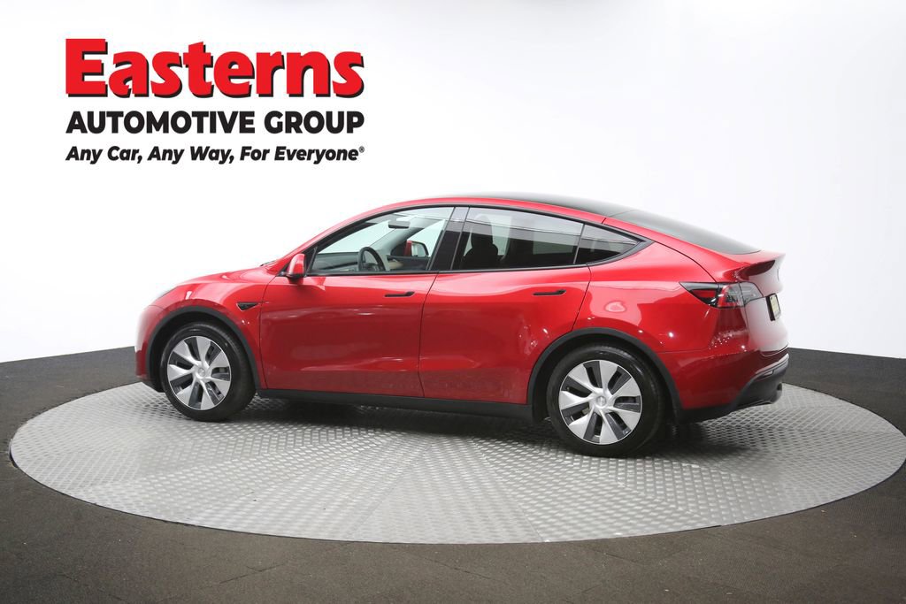 Used 2021 Tesla Model Y Standard Range image 59