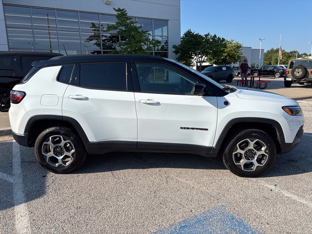 Used 2022 Jeep Compass Trailhawk w/ Trailhawk Elite Group AWD/4WD image 13