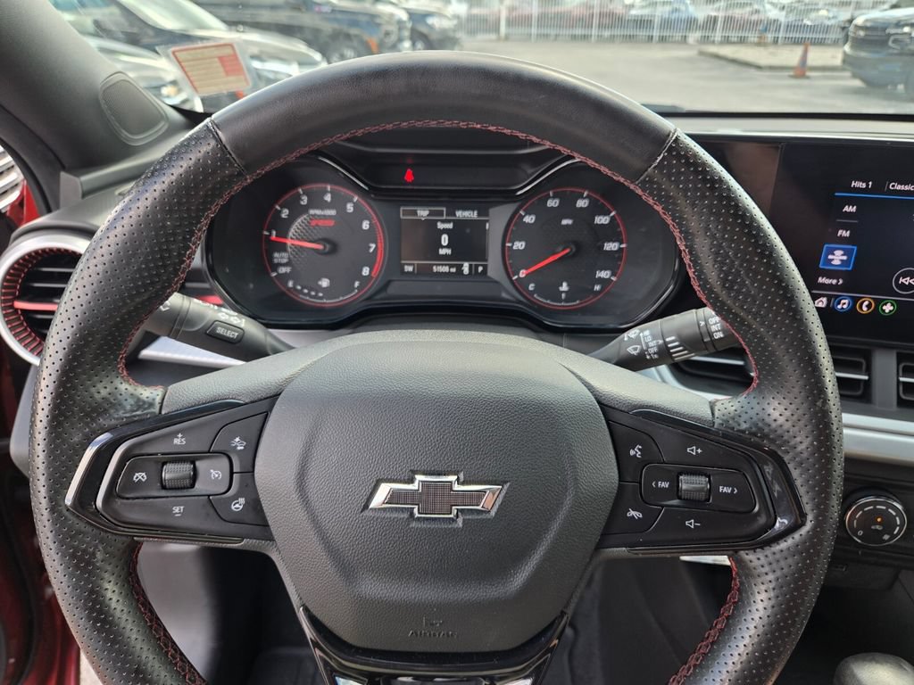 Used 2024 Chevrolet Trax RS FWD image 28