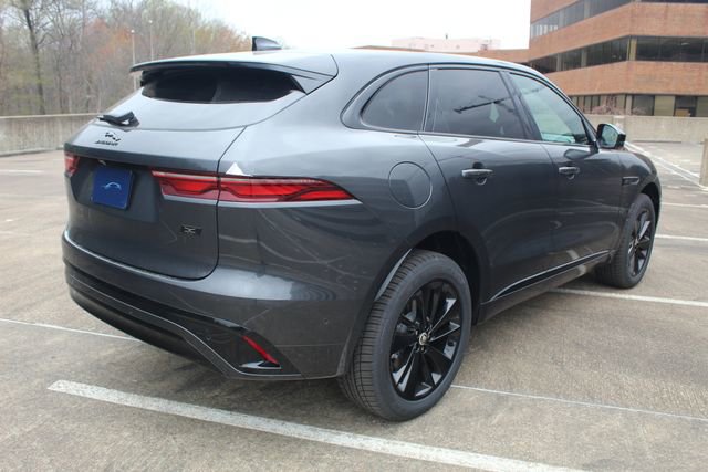 New 2026 Jaguar F-PACE R-Dynamic S image 2