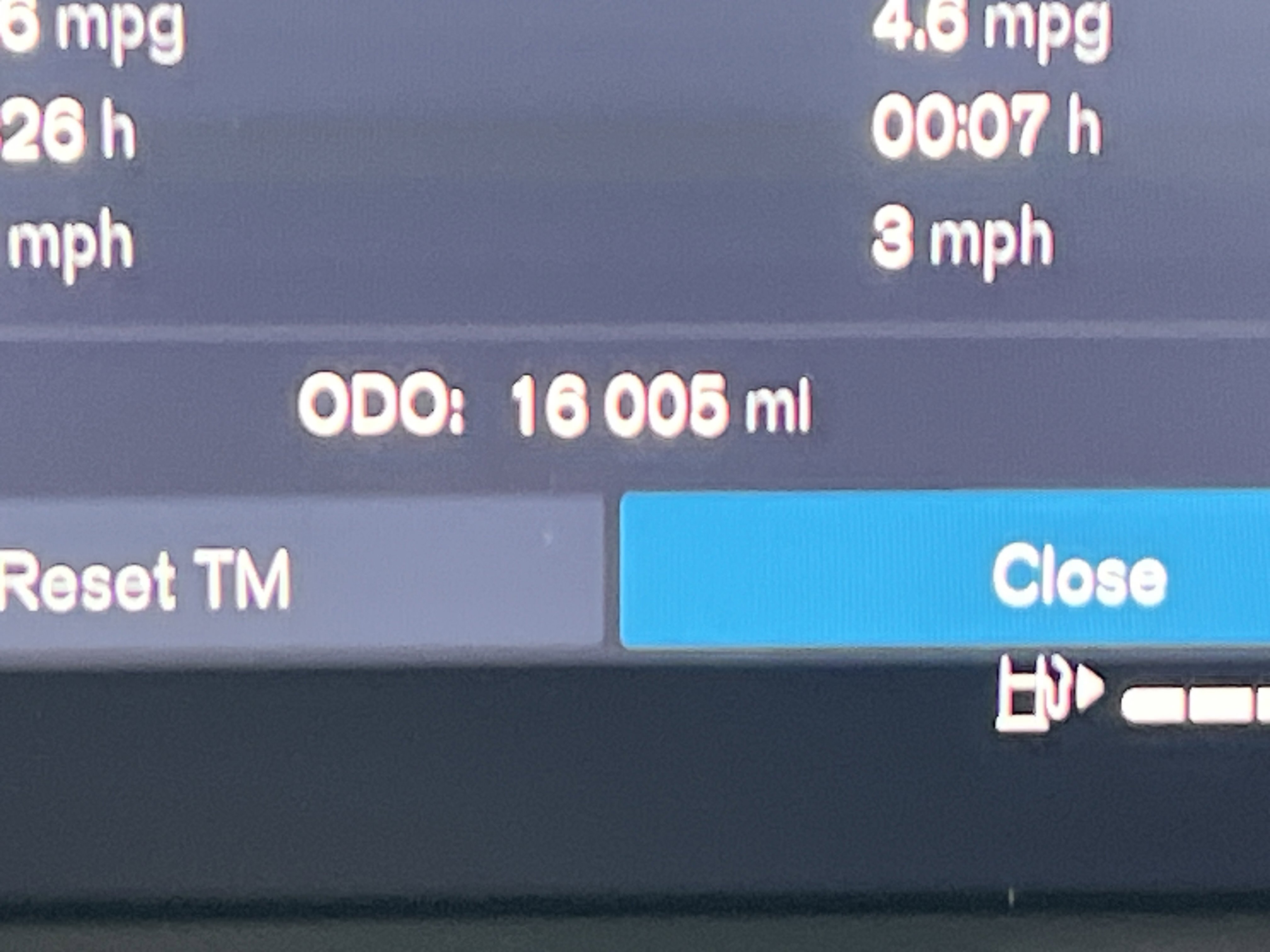 Used 2025 Volvo XC60 B5 Plus image 22