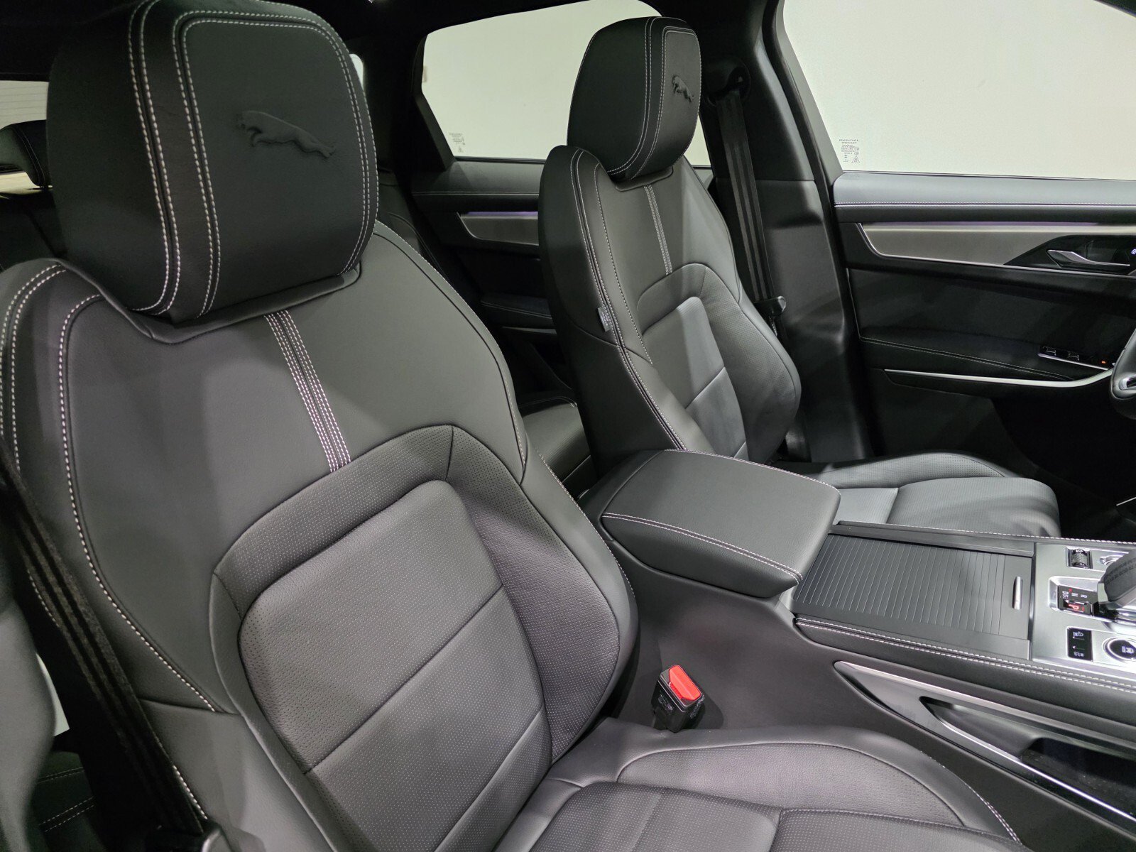 New 2026 Jaguar F-PACE R-Dynamic S AWD/4WD image 24