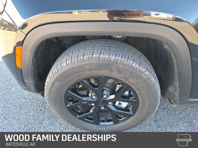 Used 2025 Jeep Grand Cherokee L Altitude w/ Trailer Tow Package image 11