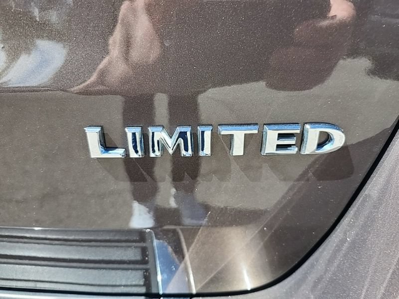 Used 2021 Jeep Grand Cherokee Limited AWD/4WD image 9