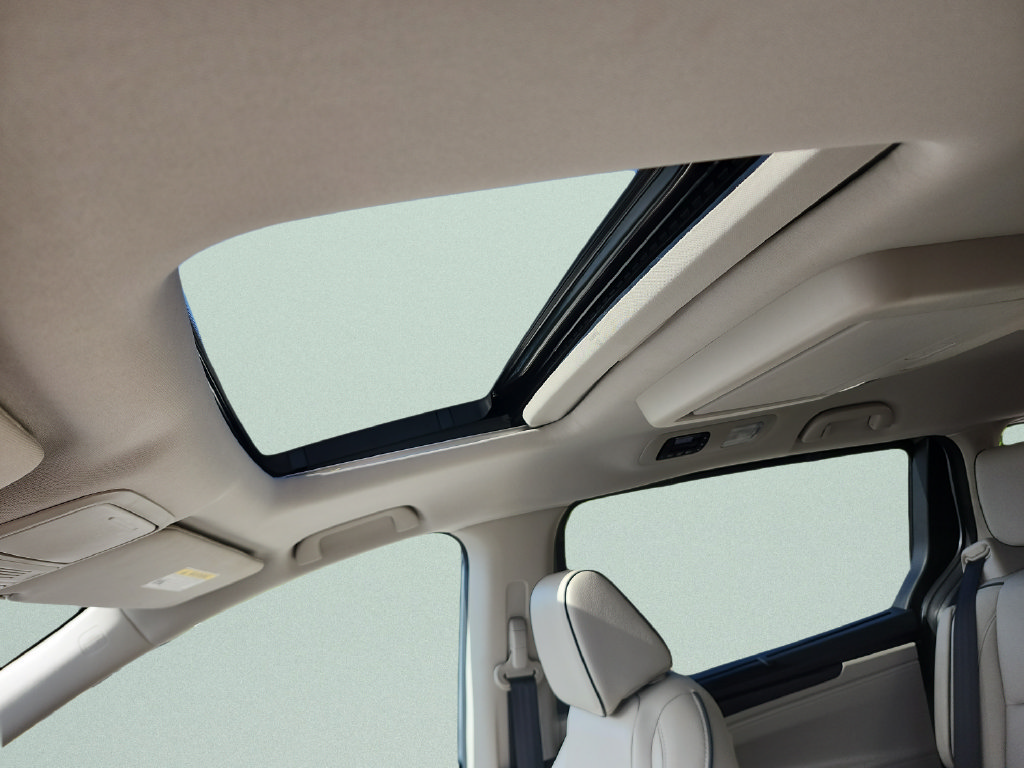 Used 2025 Honda Odyssey Touring image 26