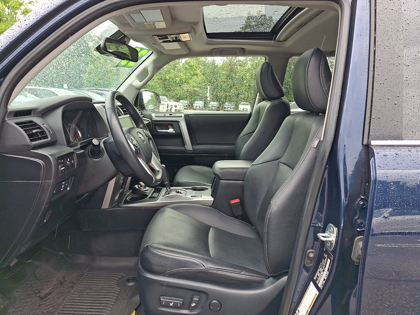 Used 2023 Toyota 4Runner Limited AWD/4WD image 13