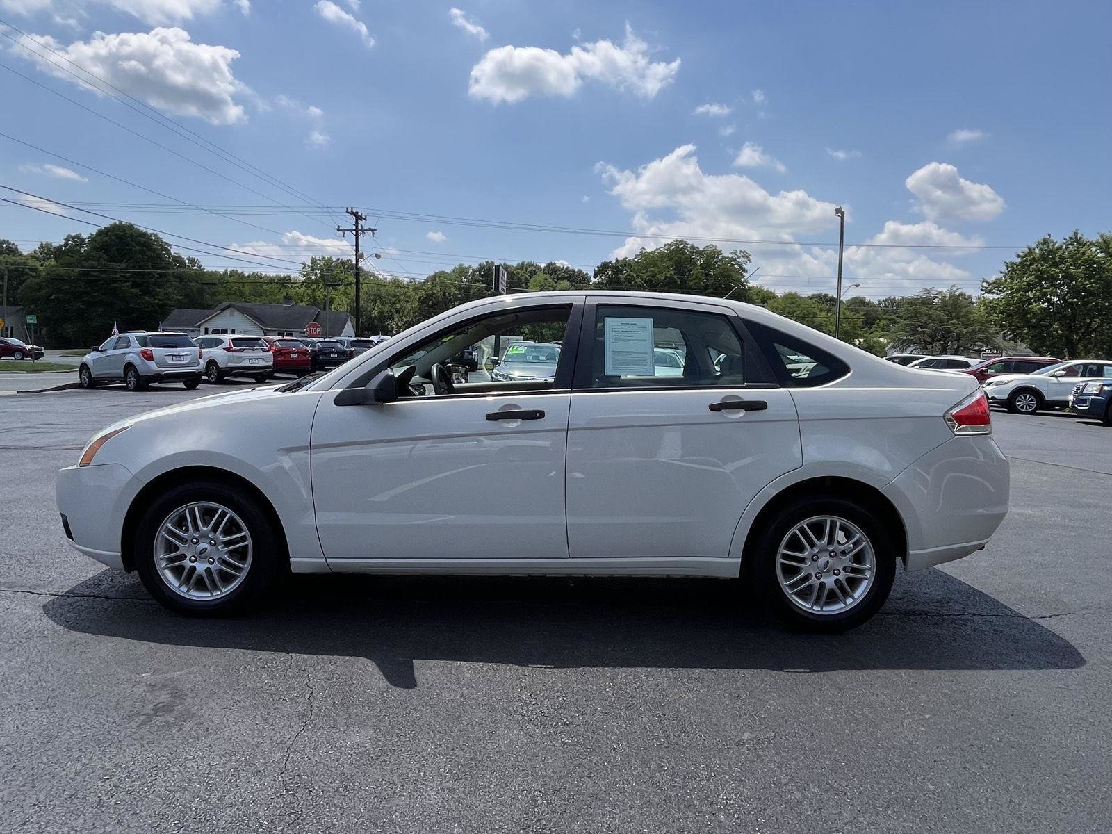 Used 2009 Ford Focus SE FWD image 20