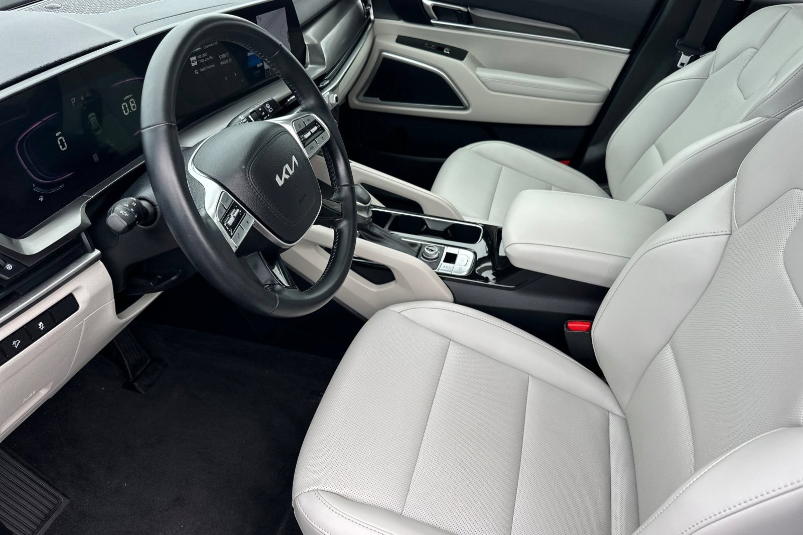 Certified 2024 Kia Telluride S w/ S Sunroof Package AWD/4WD image 10
