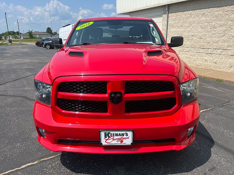 Used 2021 RAM 1500 Express w/ Wheel & Sound Group AWD/4WD image 3