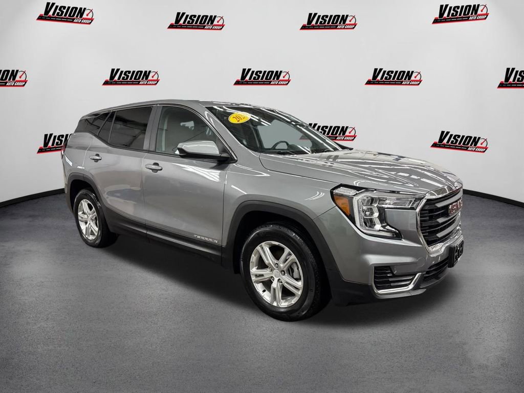 Used 2023 GMC Terrain SLE video 3