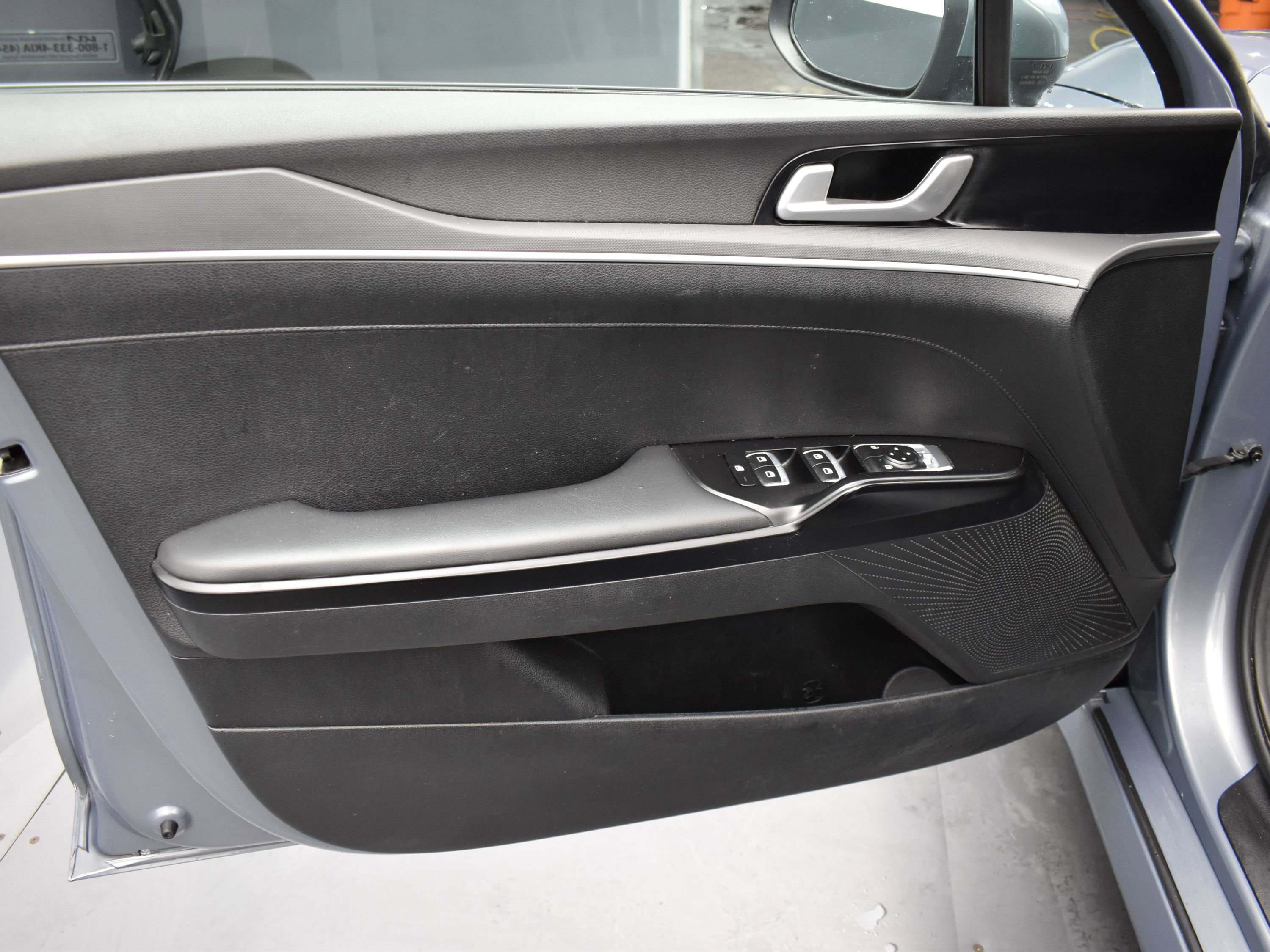 Used 2024 Kia K5 LXS image 9