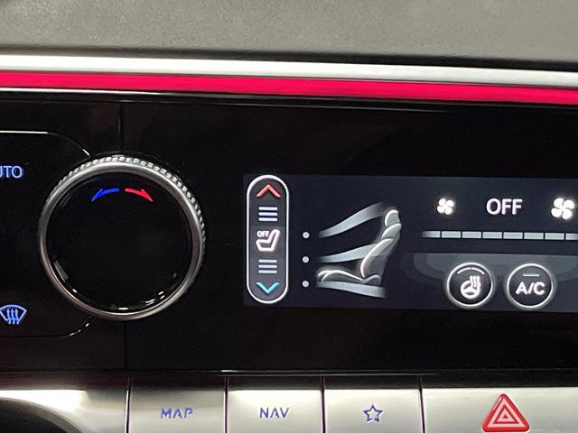 Used 2024 Genesis GV70 3.5T Sport w/ Sport Prestige Package image 8