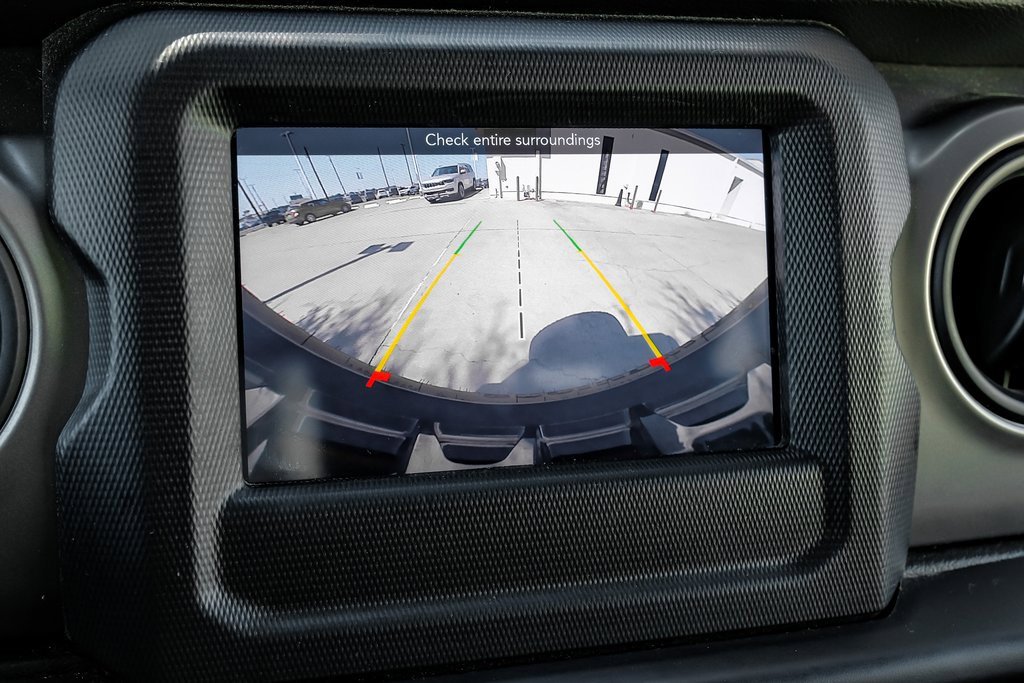 Used 2021 Jeep Wrangler Unlimited Sport image 32