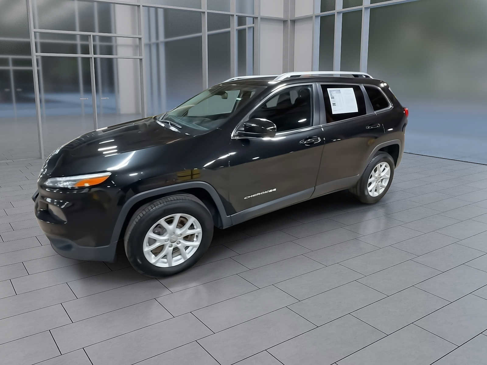 Used 2015 Jeep Cherokee Latitude image 4
