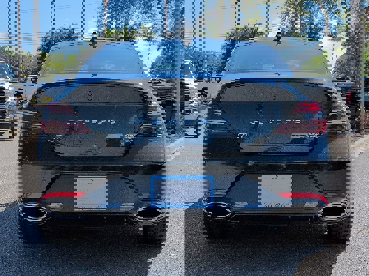 Used 2024 Genesis G70 2.5T image 6