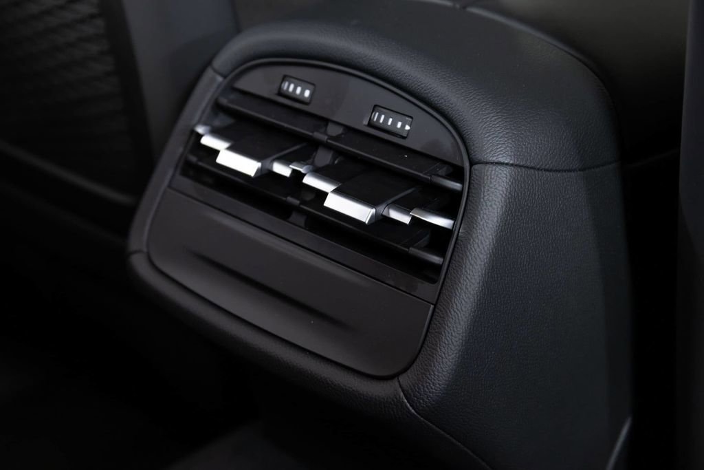 Used 2023 Maserati Ghibli Modena image 27