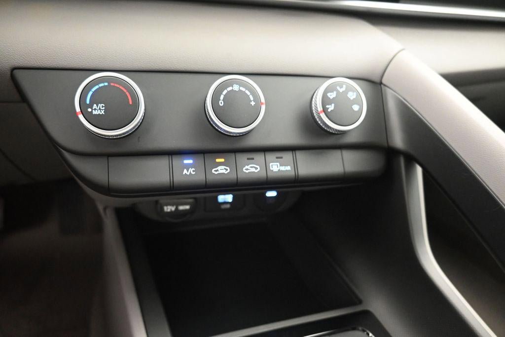 New 2026 Hyundai Elantra SE FWD image 19