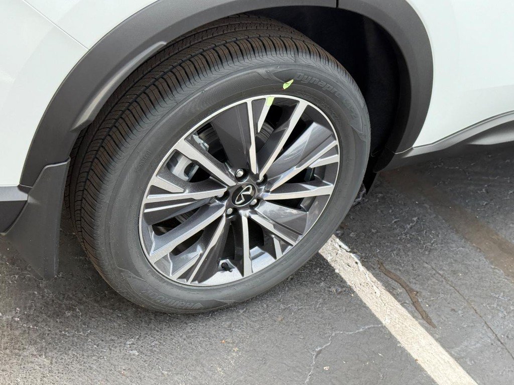 New 2027 INFINITI QX60 Luxe FWD image 4