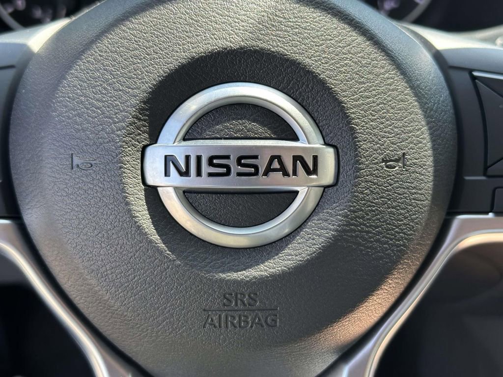 Used 2023 Nissan Sentra SR w/ Trunk Package image 22