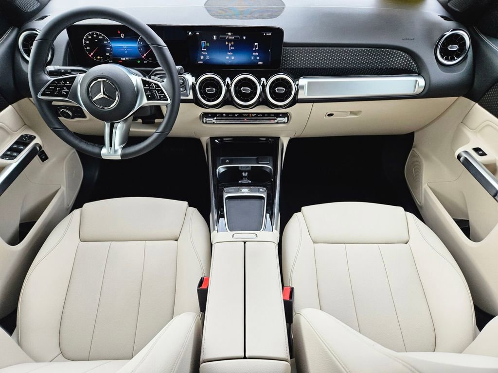 New 2026 Mercedes-Benz GLB 250 4MATIC image 12