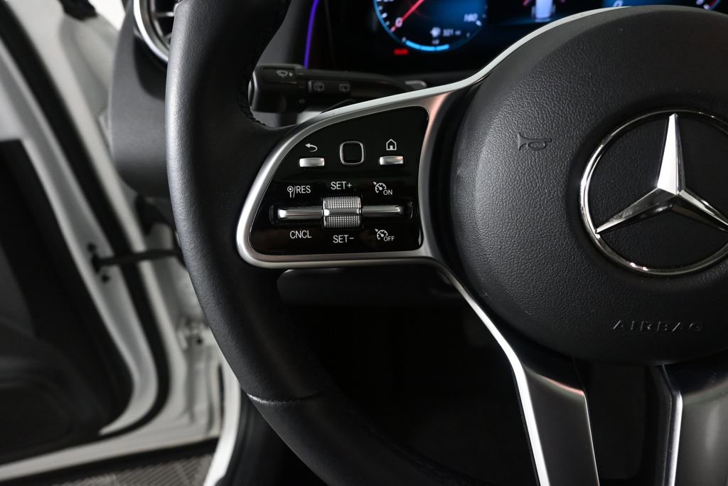 Used 2022 Mercedes-Benz GLB 250 image 10