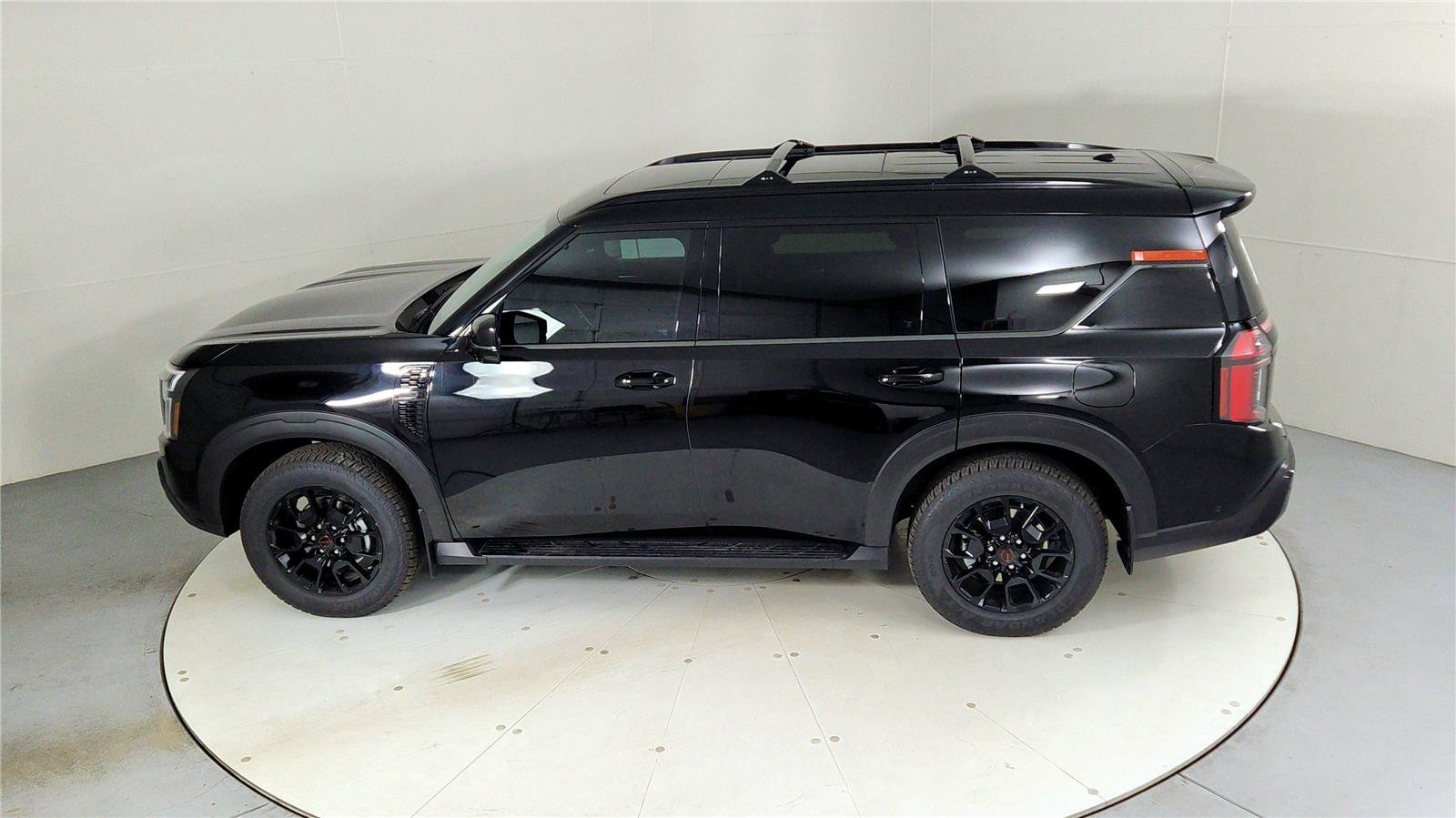 New 2025 Nissan Armada PRO-4X w/ Pro-4X Premium Package image 46