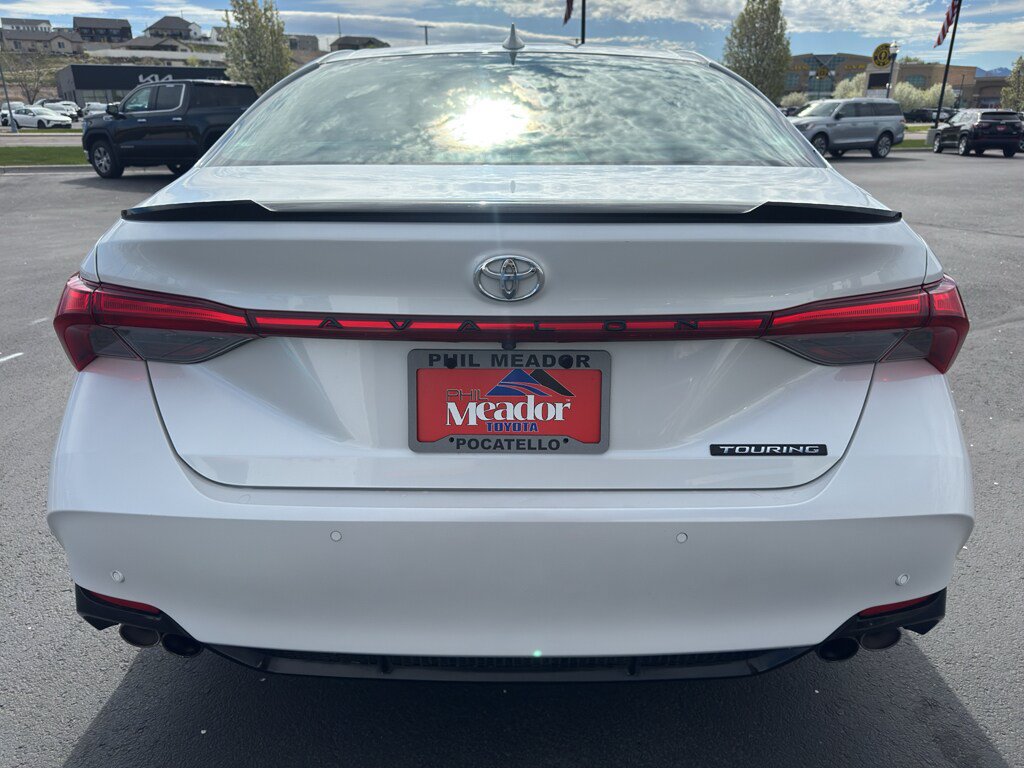 Used 2019 Toyota Avalon Touring w/ Advanced Safety Package FWD image 3