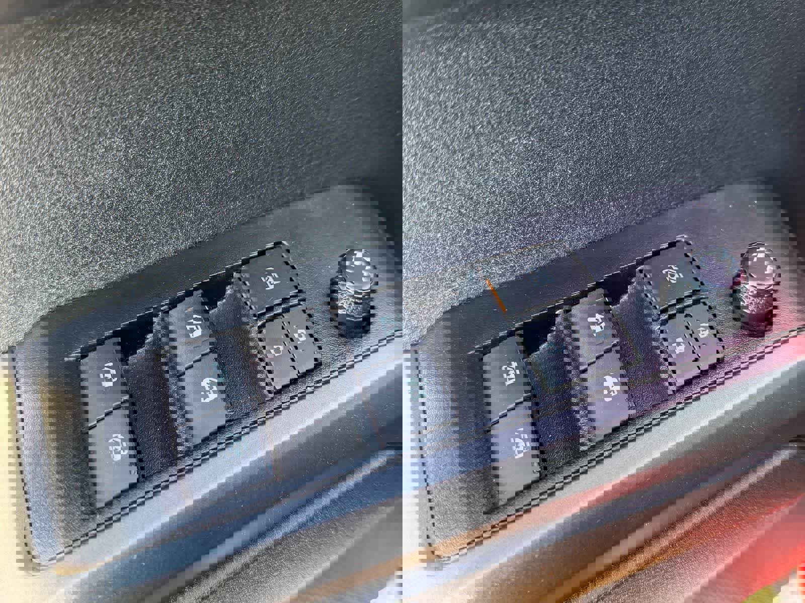 Used 2023 Toyota Tacoma TRD Off-Road image 19