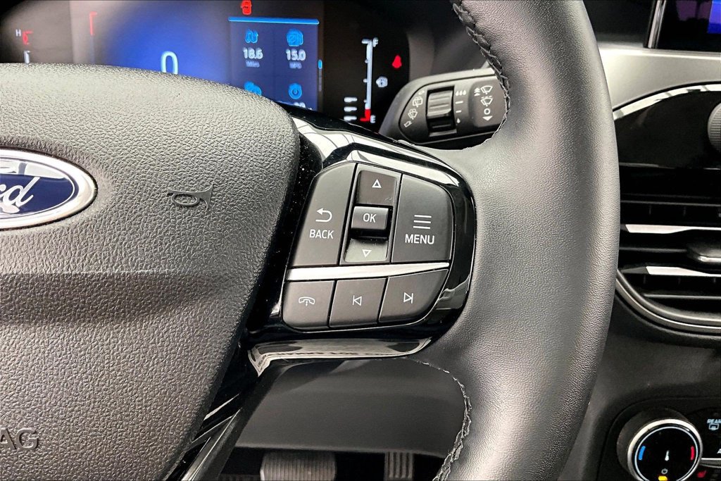 Certified 2023 Ford Escape Active w/ Cold Weather Package FWD image 19