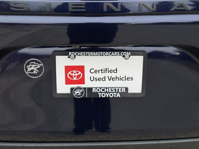 Certified 2025 Toyota Sienna XLE image 48