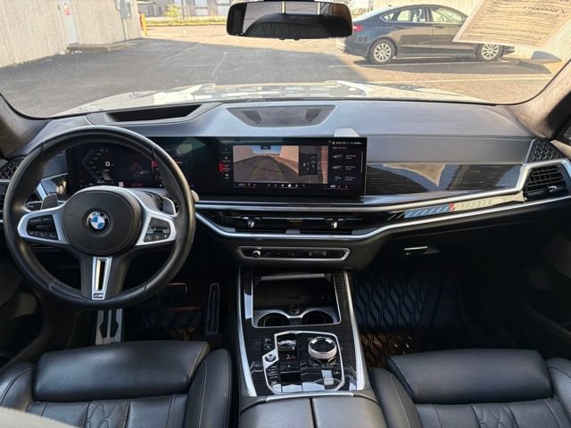 Used 2024 BMW X7 M60i w/ Executive Package AWD/4WD image 32