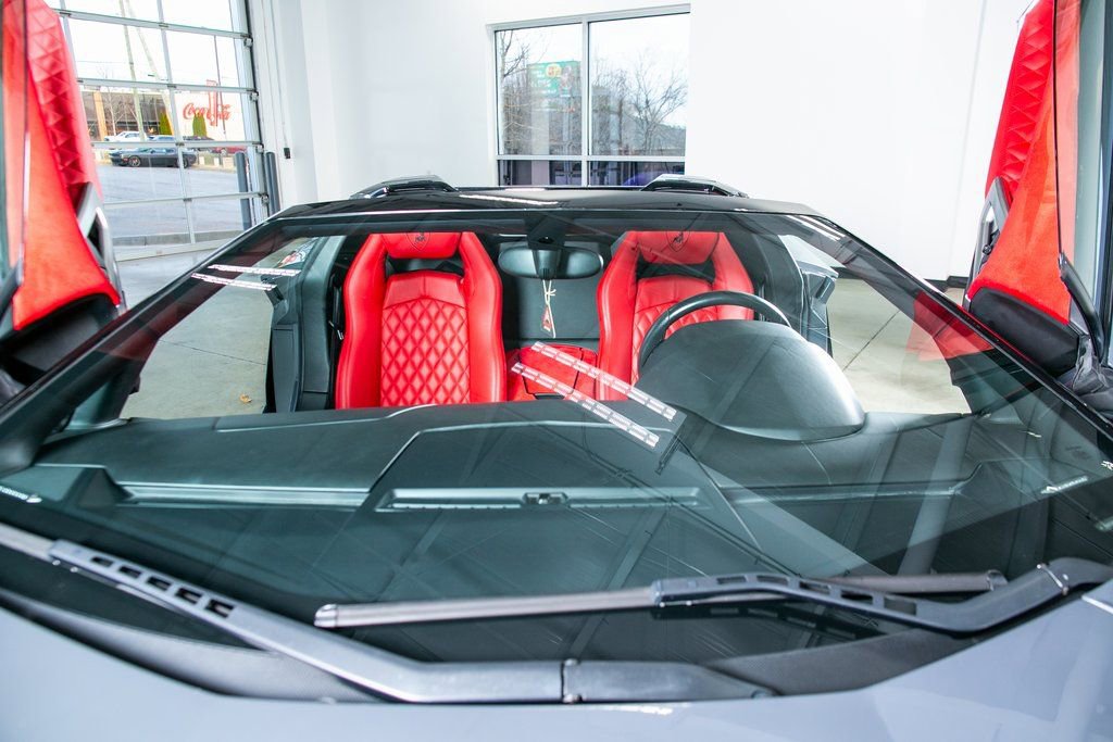 Used 2013 Lamborghini Aventador LP 700-4 image 31