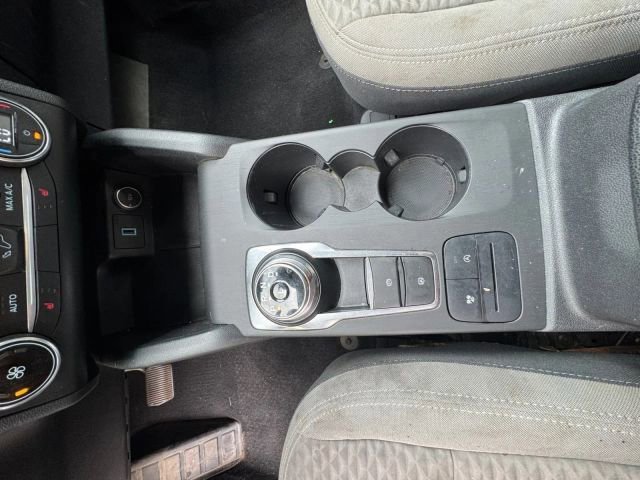 Used 2020 Ford Escape SE image 23