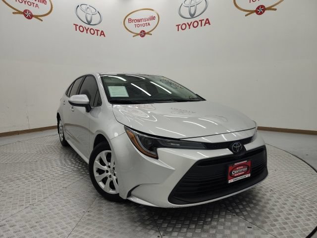 Certified 2025 Toyota Corolla LE FWD image 1